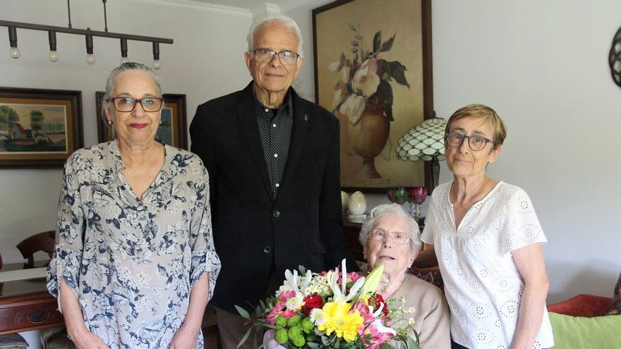 La veïna de Girona Ramona Rodríguez fa 100 anys