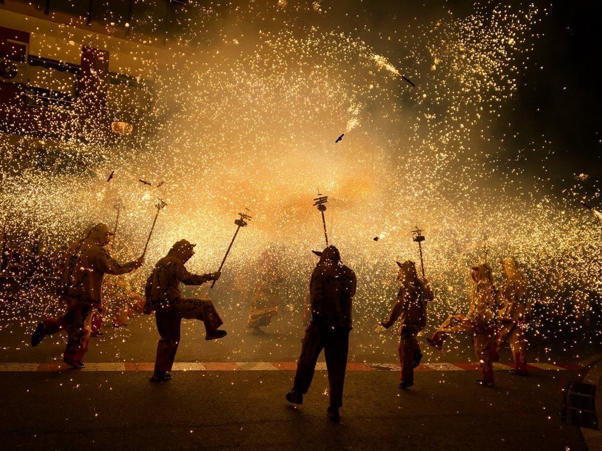  Verbena de Sant Joan en Esplugues de Llobregat, el año pasado.