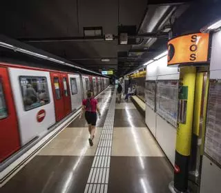 Tres suïcidis i 14 intents fallits al metro els últims sis mesos