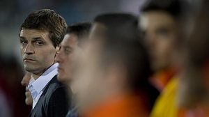 El tècnic blaugrana reconeix que aquesta temporada el seu equip és més vulnerable en defensa.