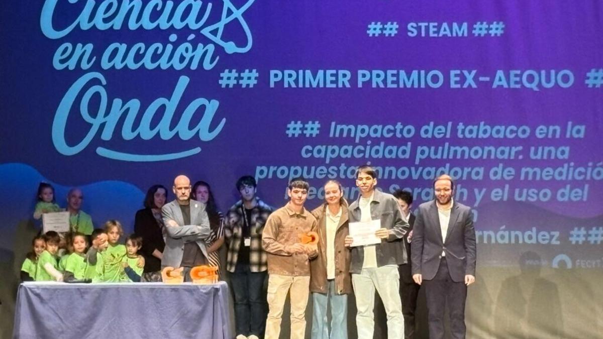 Alumnos premiados del CES Lope de Vega en Córdoba