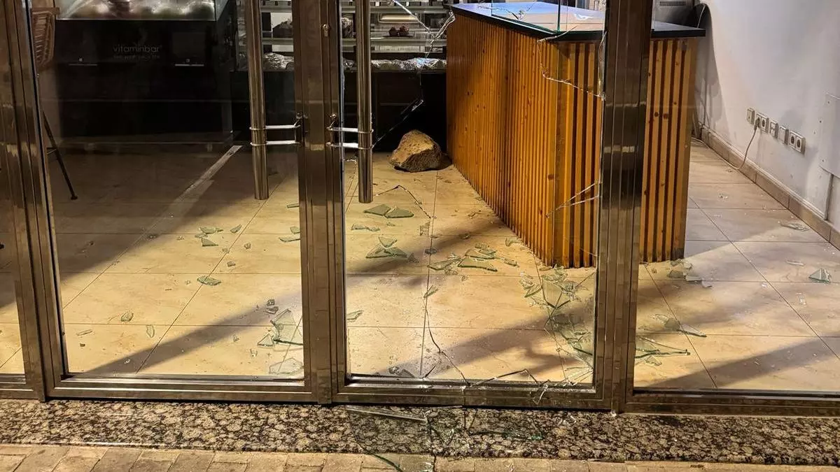 Varios comercios de Arrecife sufren actos vandálicos esta semana de madrugada