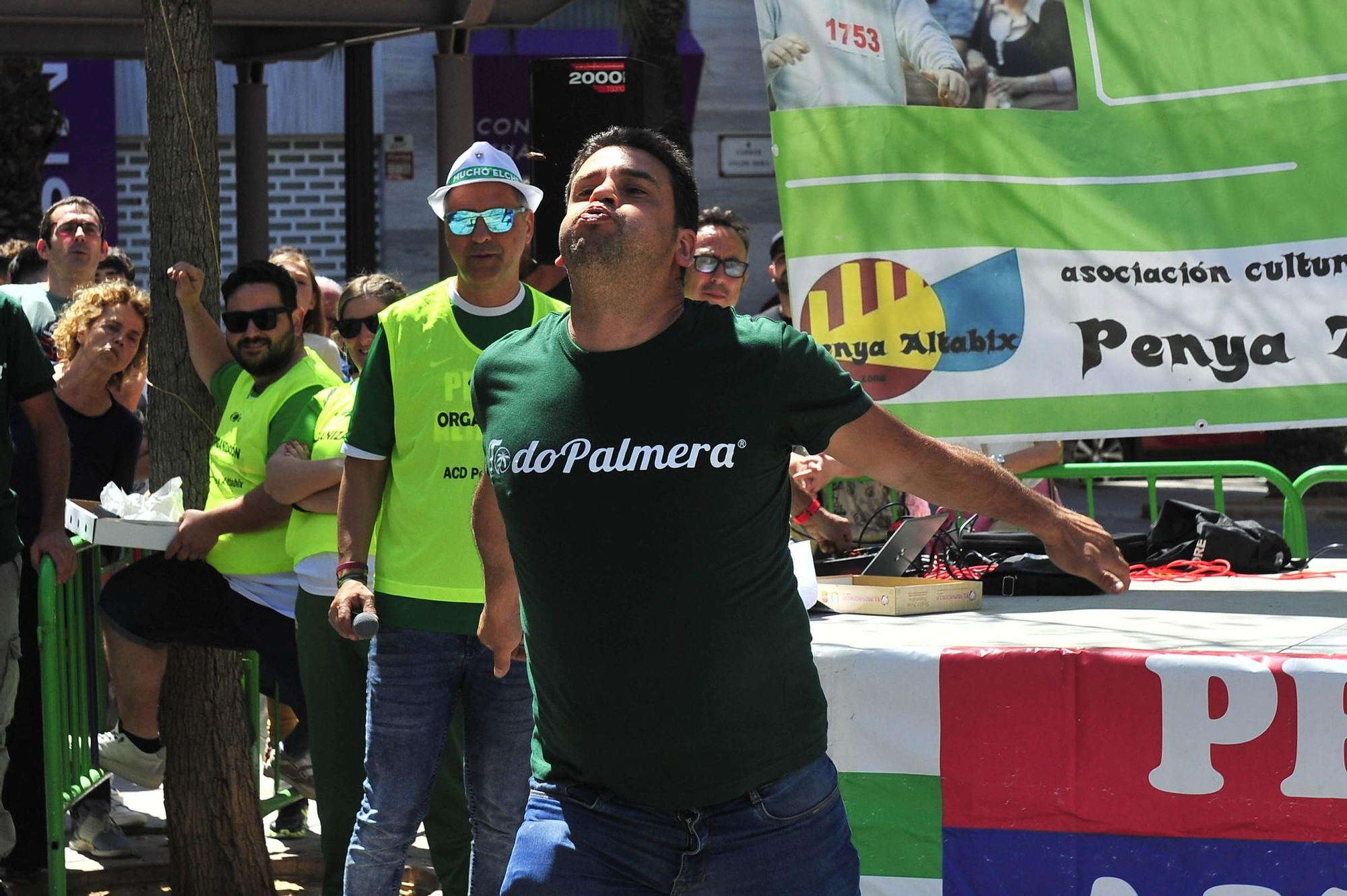 Campeonato Mundial de Lanzamiento de Hueso de Dátil