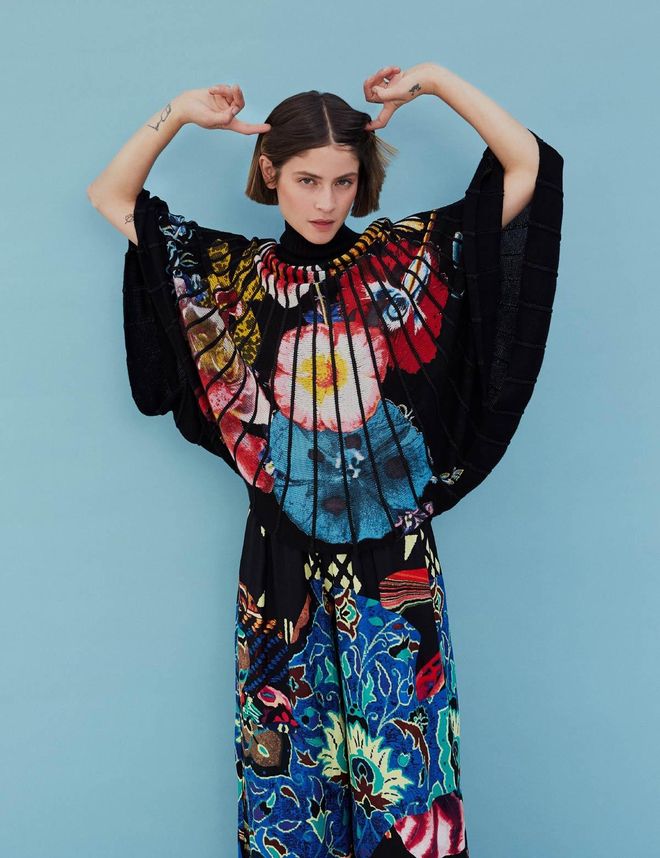 Alba Galocha luce un 'total look' de la colección de Desigual x Mr Christian Lacroix