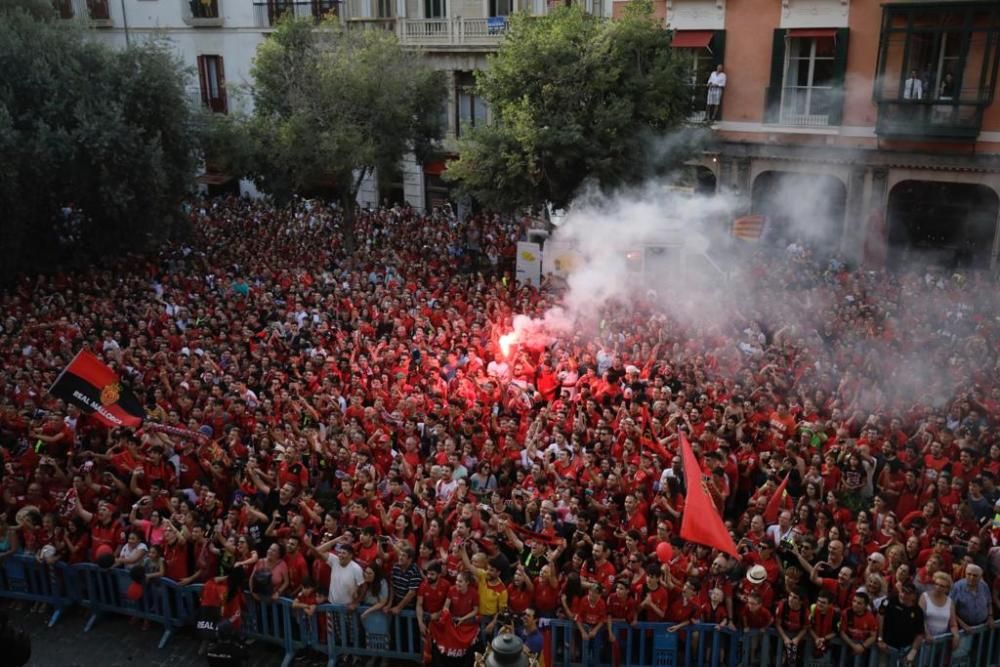 El Real Mallorca celebra el ascenso a Primera División