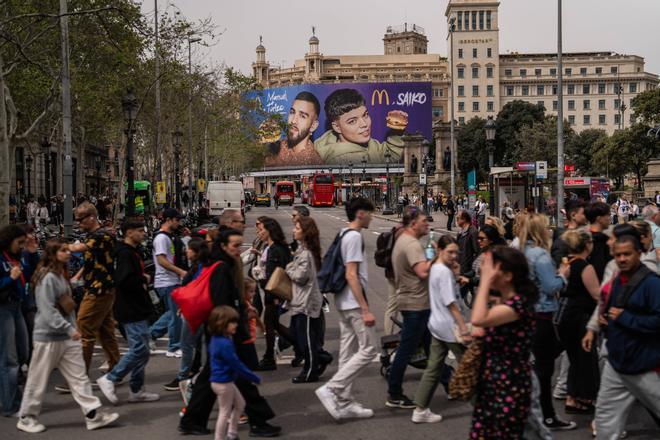 Sant Jordi 2024  Superilla de Sant Jordi en Barcelona: calles cortadas al tráfico