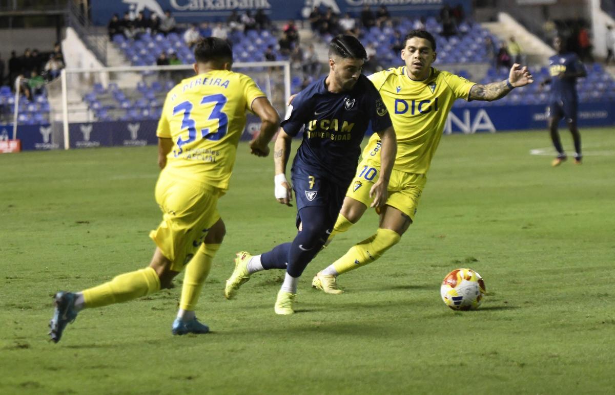 Imágenes del partido de la Copa del Rey UCAM Murcia - Cádiz