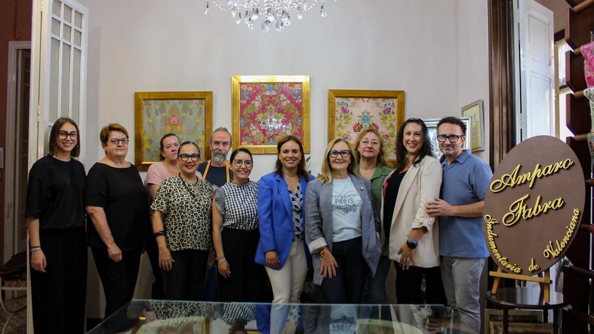 El equipo de Amparo Fabra hará los segundos trajes de las infantiles