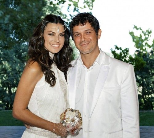 ALEJANDRO SANZ AFIRMA QUE EL DÍA DE SU BODA FUÉ UNICO Y EMOTIVO