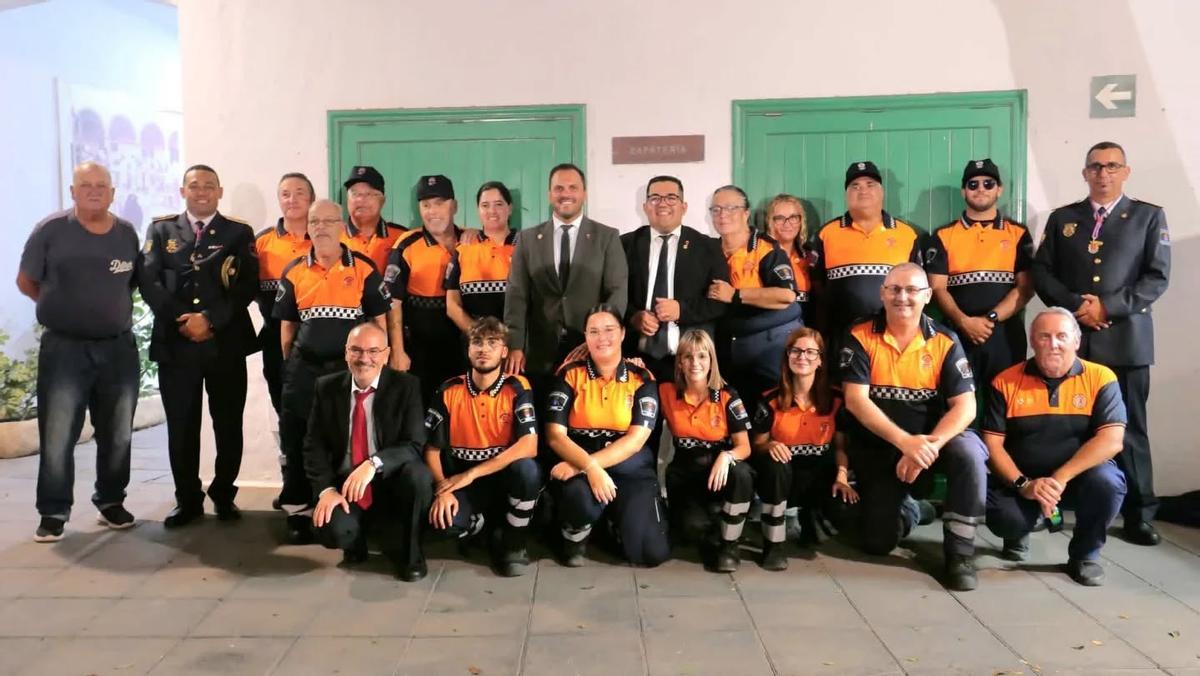 Yonathan de León y Kevin Cortés felicitan a Protección Civil de Arrecife por el Día Internacional de Protección Civil