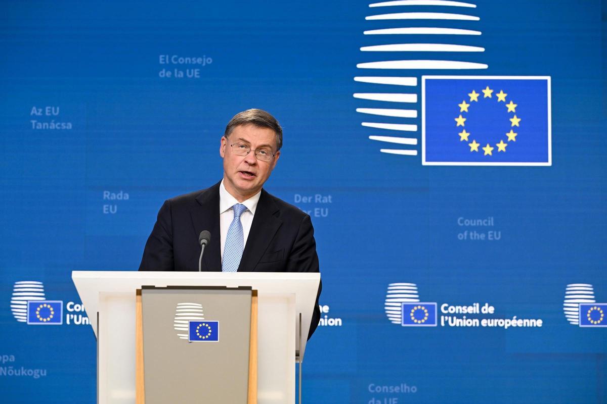 Valdis Dombrovskis.