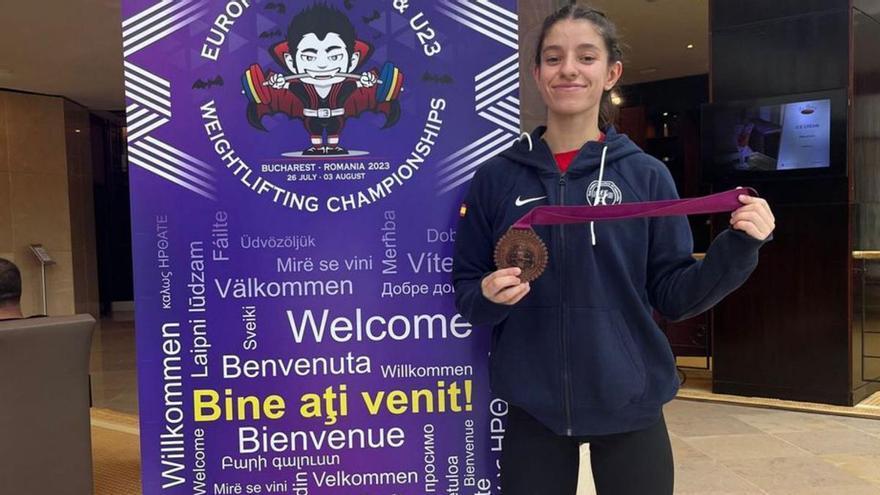 Ruth Fuentefría, bronce en arrancada en el Campeonato de Europa júnior