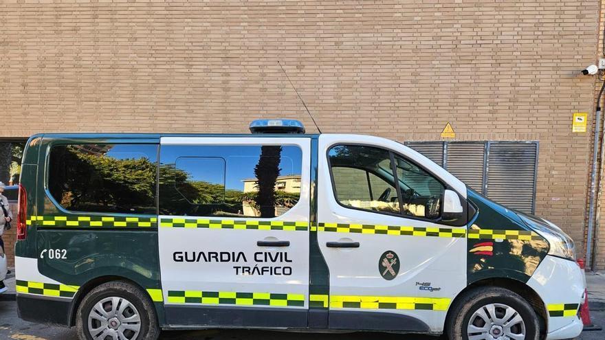 tres heridos tras salirse un coche en una curva en Polop