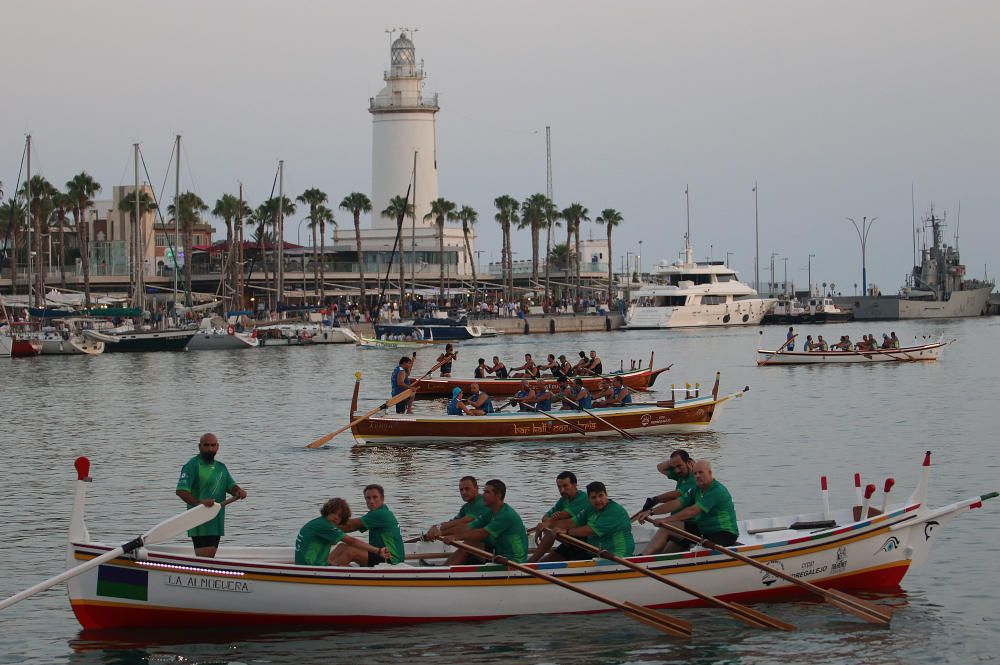 Jornada nocturna de jábegas en El Puerto de Málaga