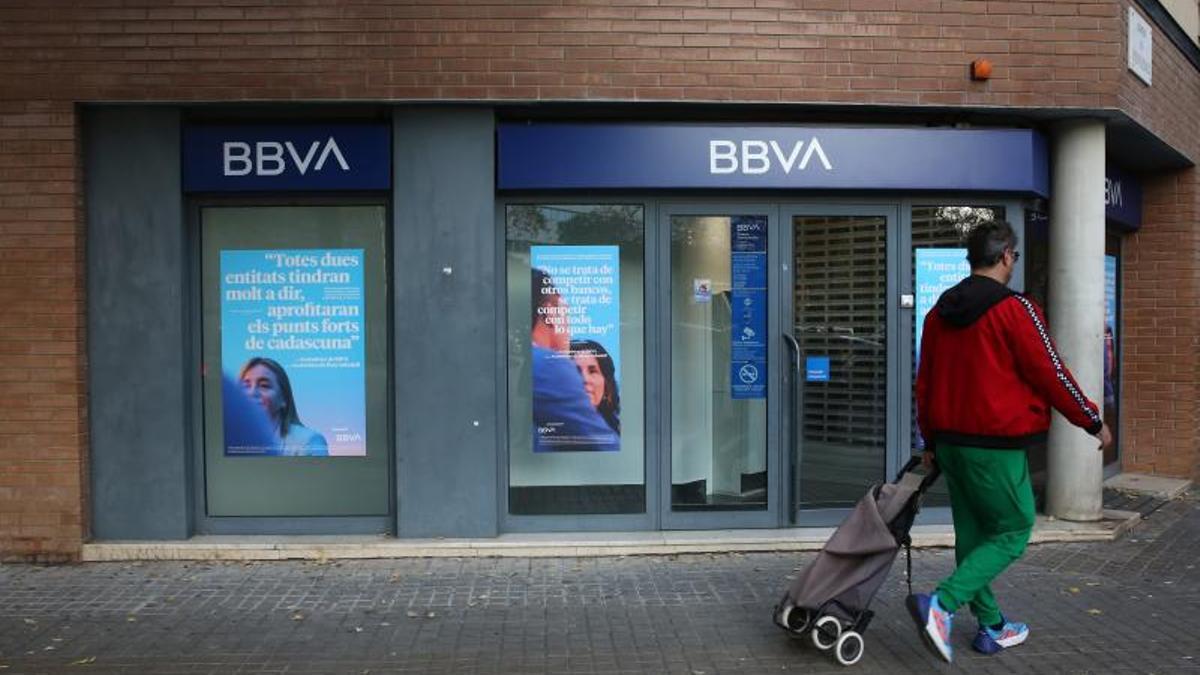 La razón por la que BBVA está cancelando cuentas.