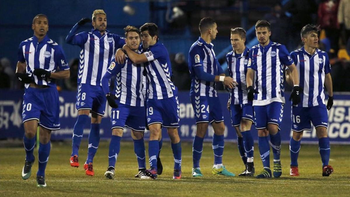 El Alavés se impuso por 0-2 al Alcorcón en la ida de cuartos de final