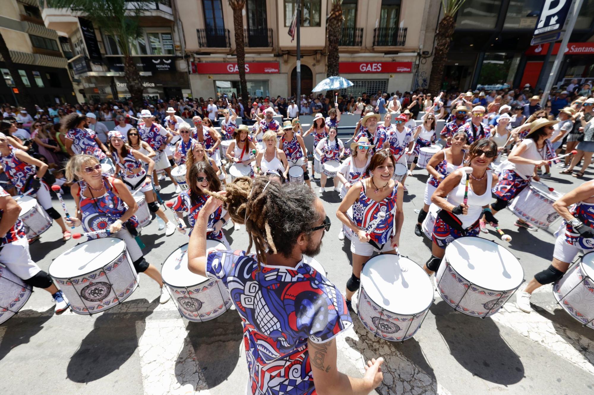 Las mejores imágenes de la mascletà del jueves en Luceros