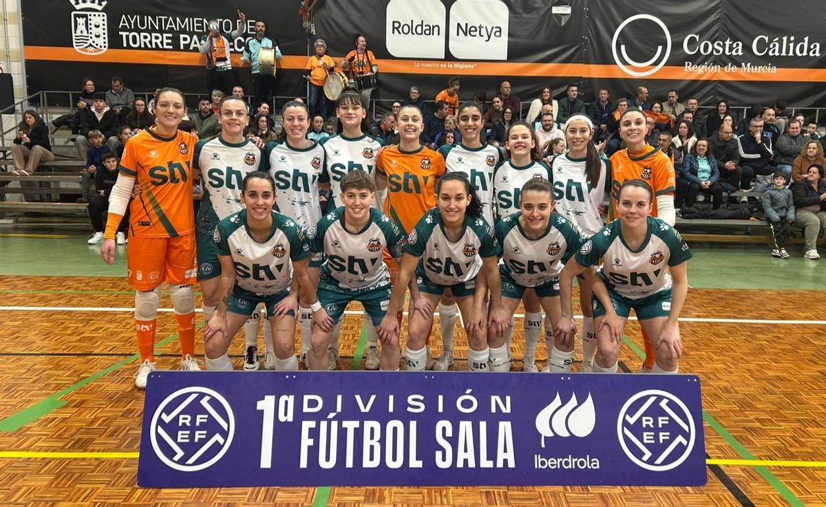 La plantilla del STV Roldán en el partido ante el Alcorcón