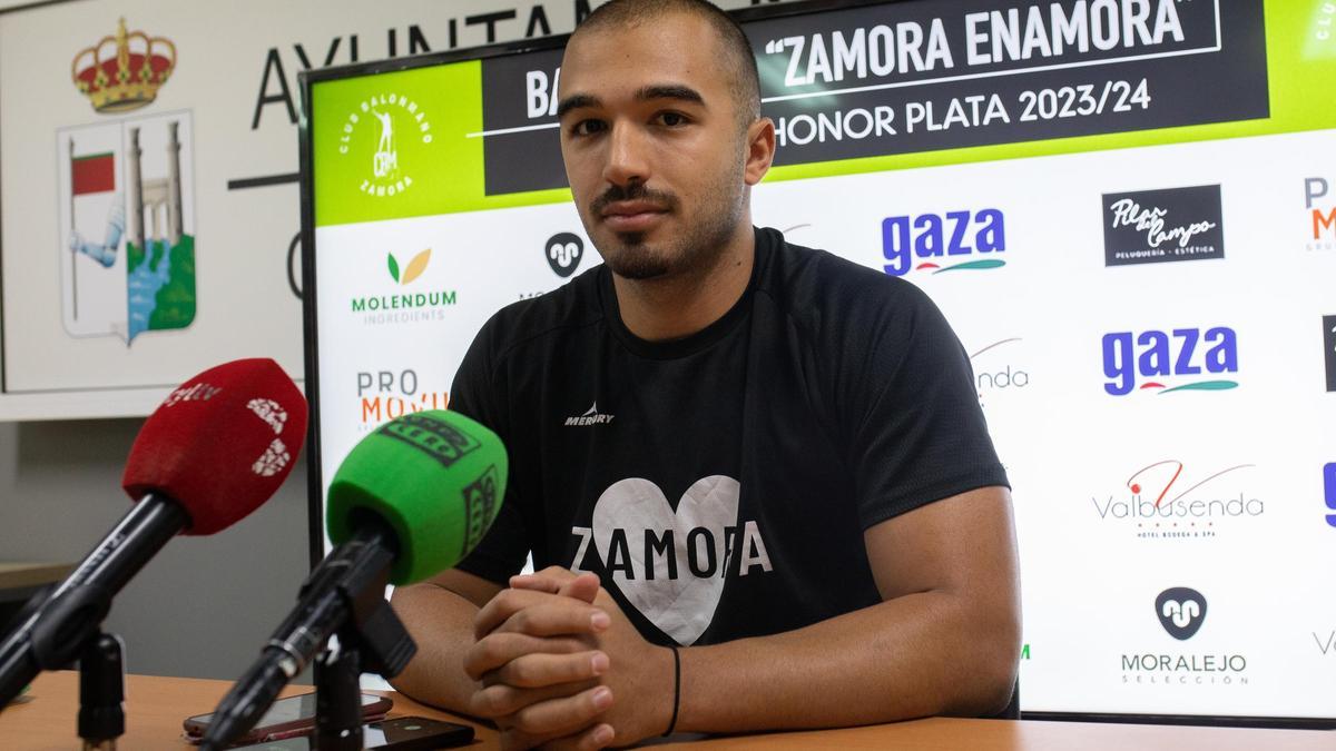Rafa Paulo, jugador del Balonmano Zamora