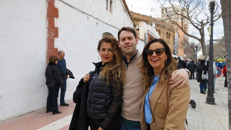 Claveles y abrigos protagonizan la segunda de la feria en el coso de Pérez Galdós de Castelló