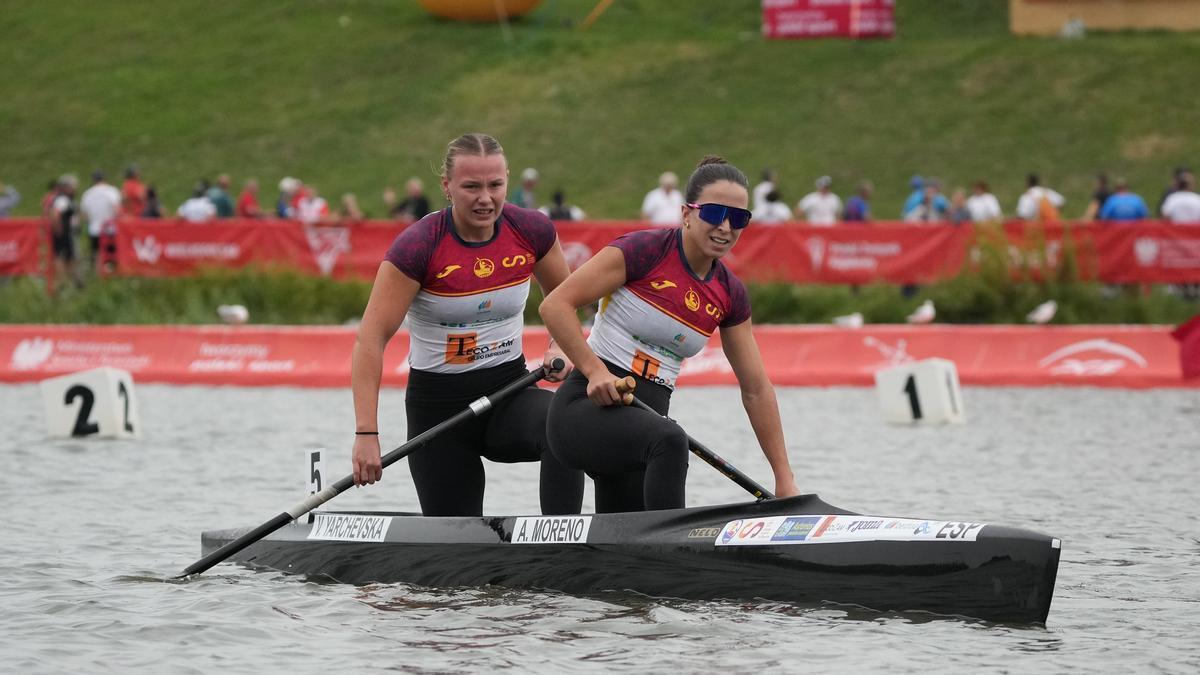 Viktoriia Yarchevska y la mallorquina Àngels Moreno, tras la final del C2 500