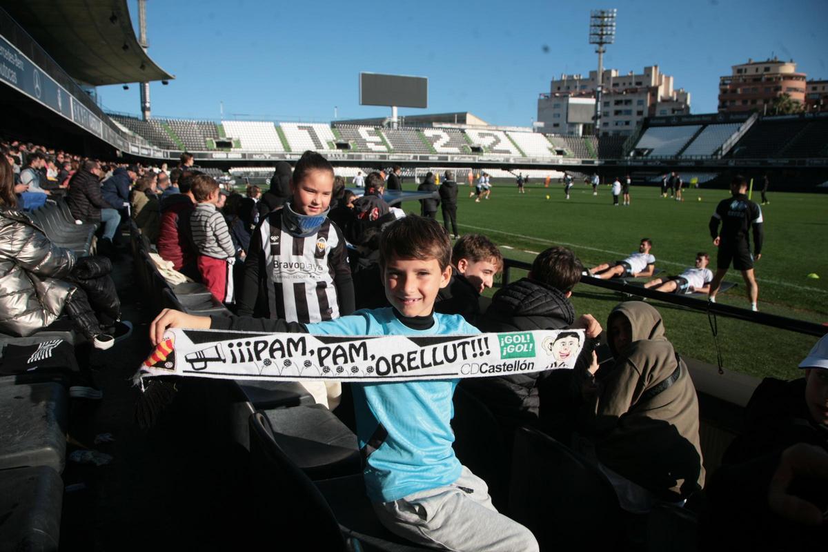 Galería | Búscate en el entrenamiento a puertas abiertas del CD Castellón