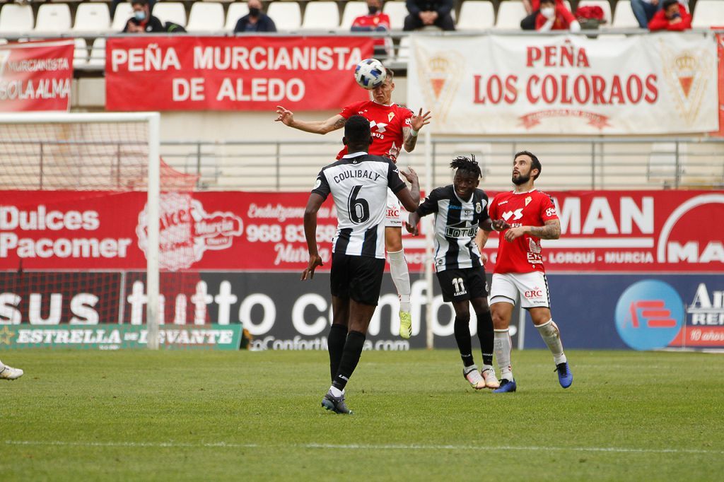 El Real Murcia no levanta cabeza (0-0)