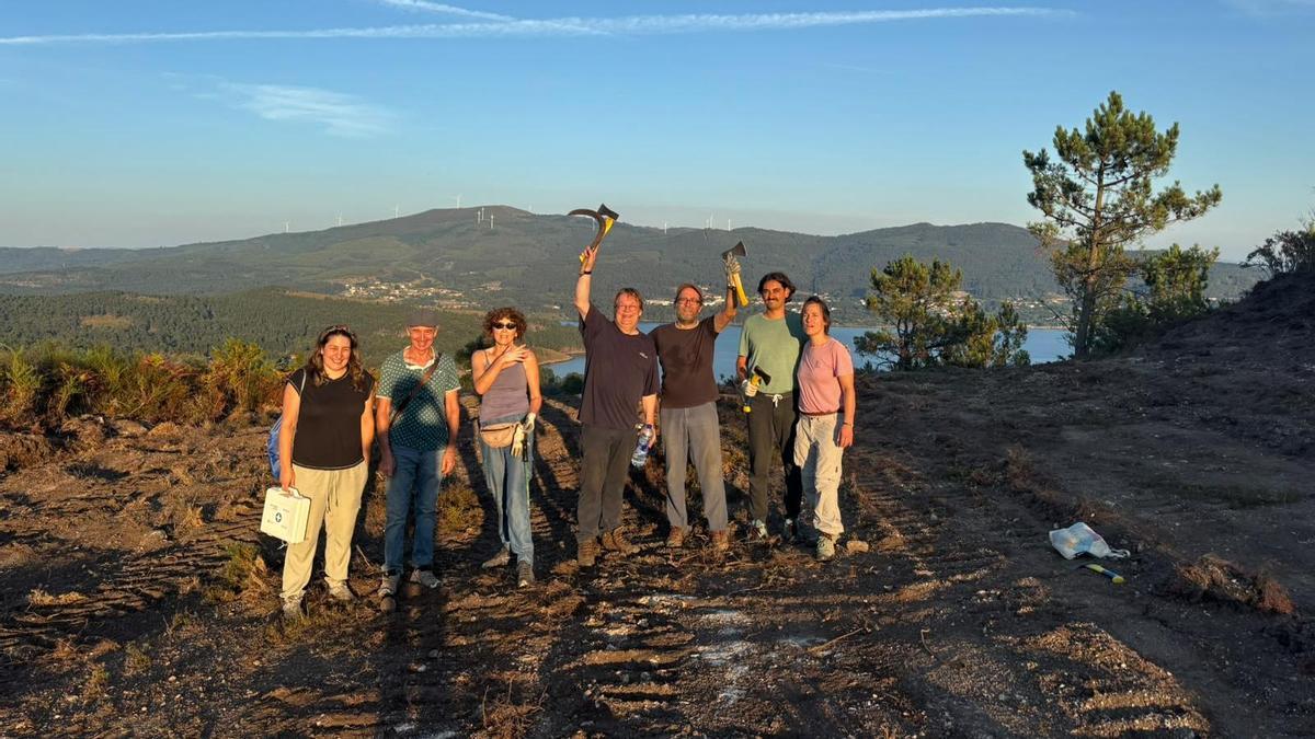 Por la izqda., Ánxela Miguéns, Héctor Vicente, Sol Beiroa, Axel Heineck, Rafa Saco, Dani y Anja Hoh.
