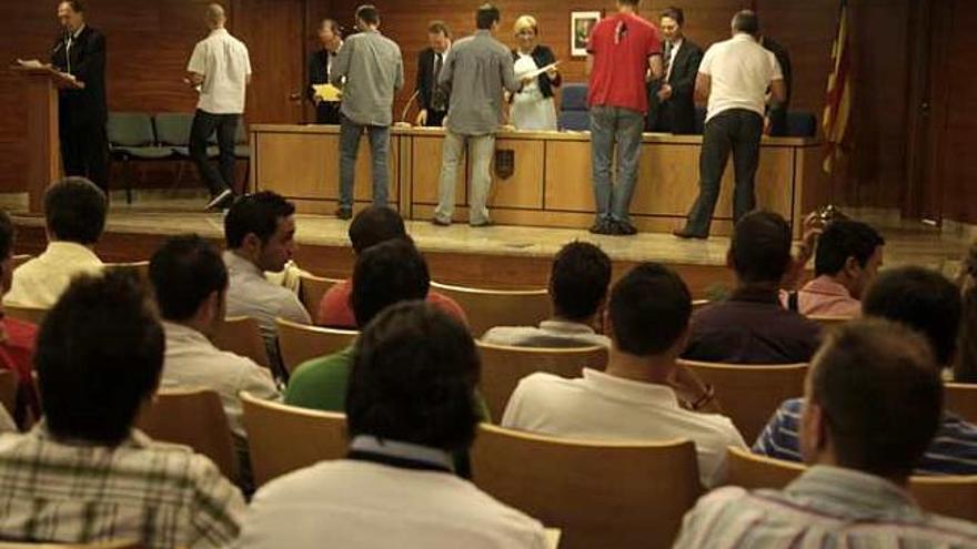 Llinares clausura un curso policial