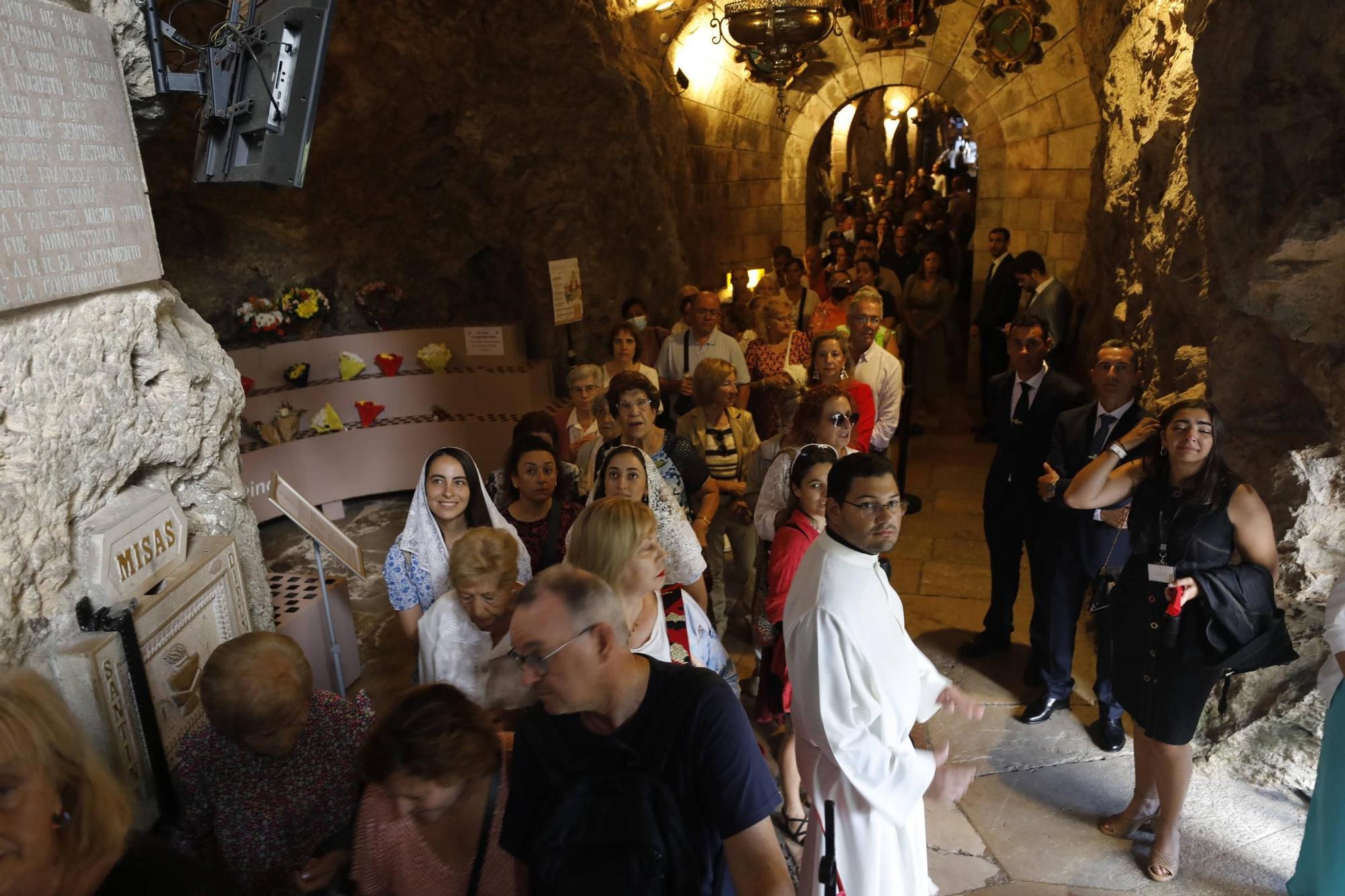 EN IMÁGENES: Celebración religiosa del Día de Asturias en Covadonga