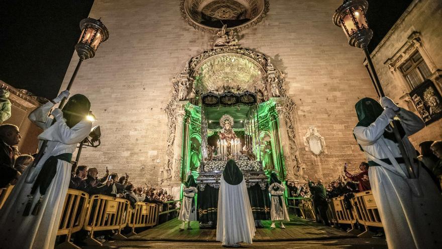 Eindrücke von der Semana Santa: Montagsprozessionen und Altkönigin Sofía in der Kathedrale