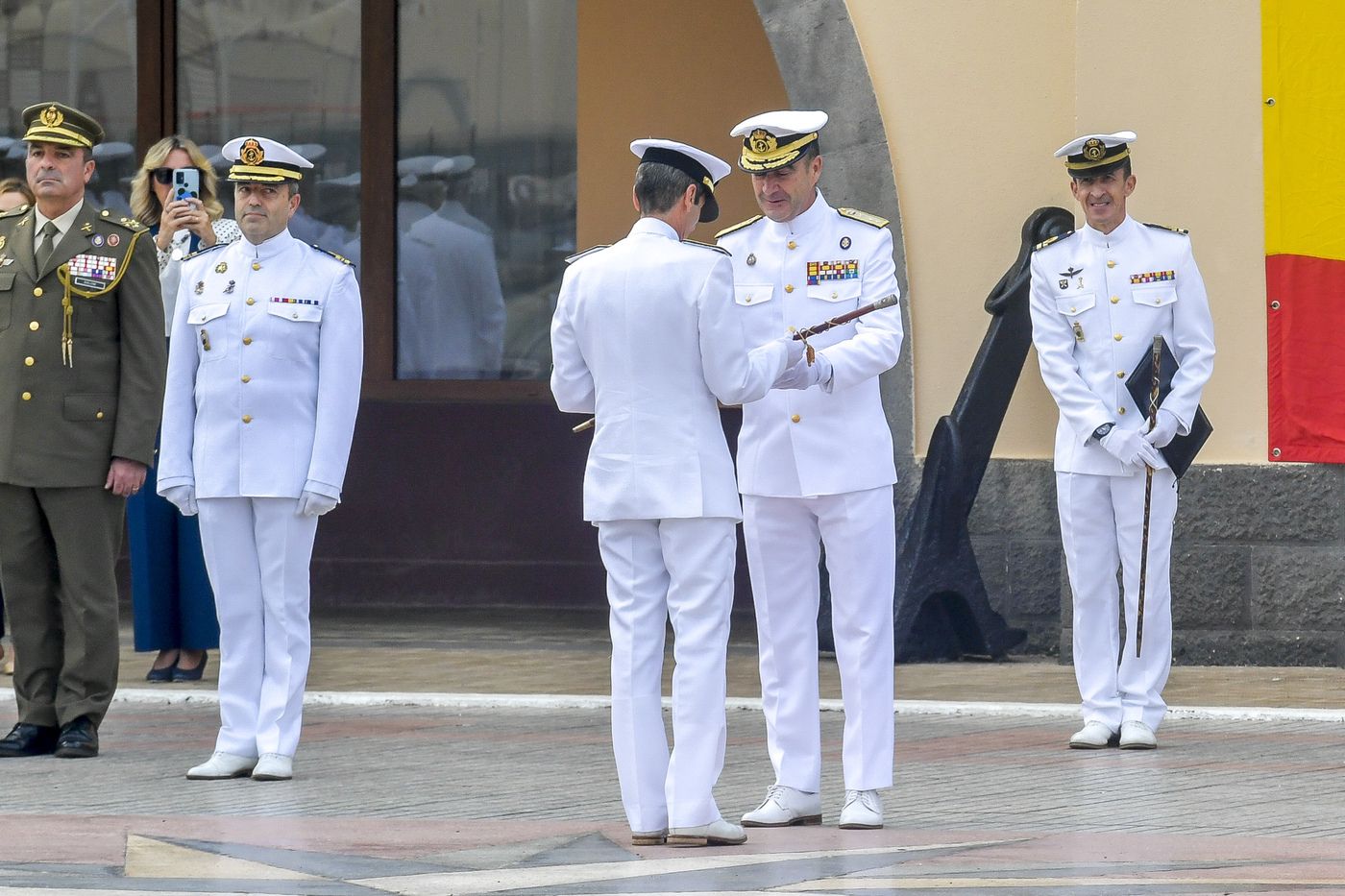 Toma de posesión de Santiago de Colsa, nuevo comandante almirante del Mando Naval de Canarias