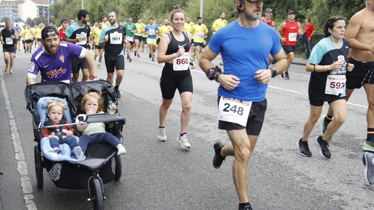 En imágenes: así fue la Media Maratón de Gijón