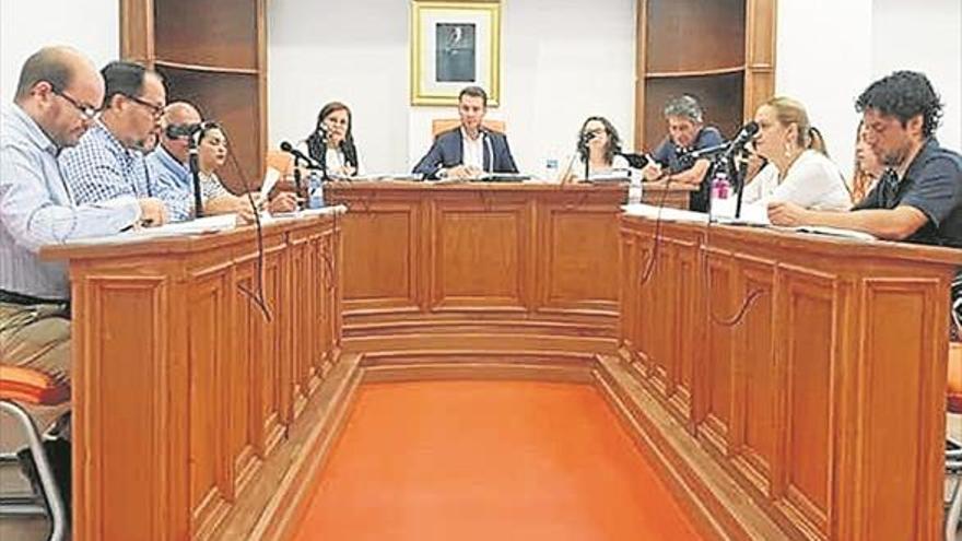 El PSOE denuncia irregularidades en  las liberaciones de concejales del PP