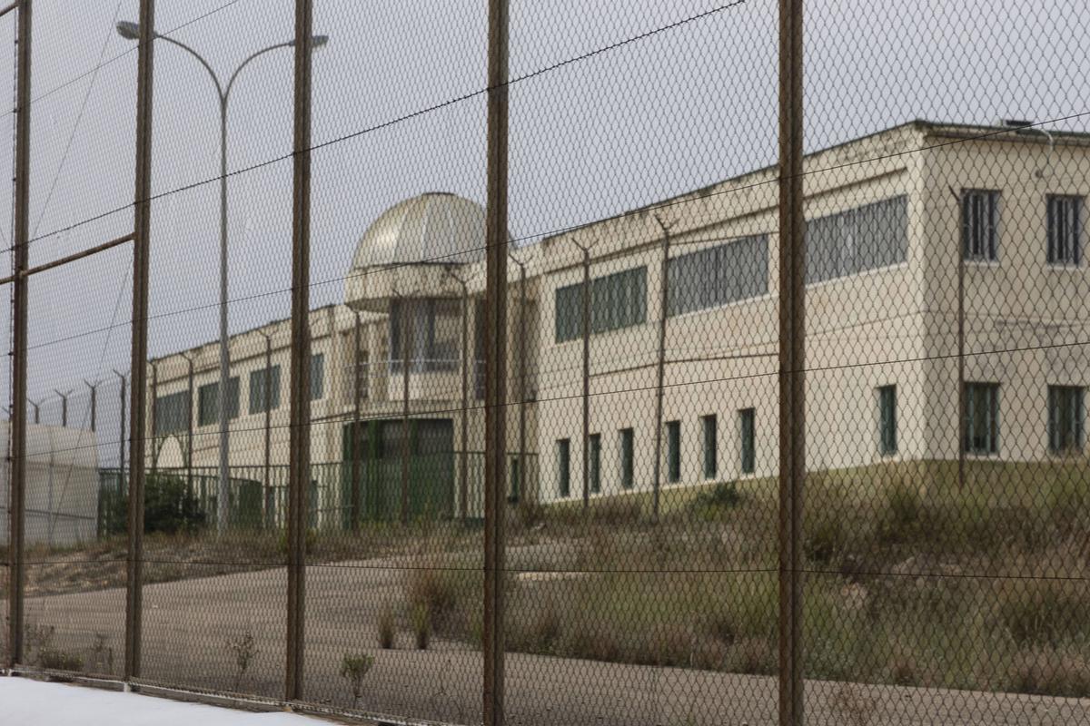 Valencia. VLC. Cárcel de Picasent. FACHADA DE LA PRISIÓN DE PICASSENT