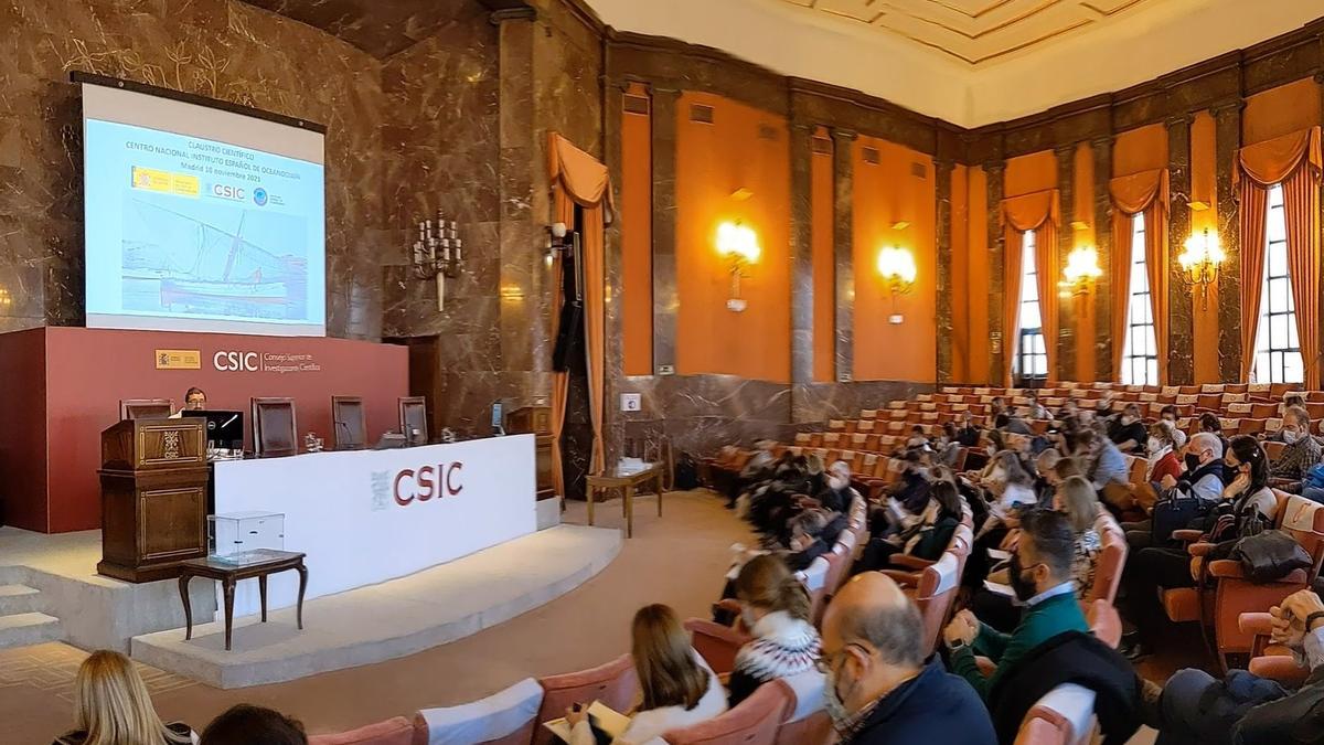 La reunión para la creación del claustro científico del IEO.