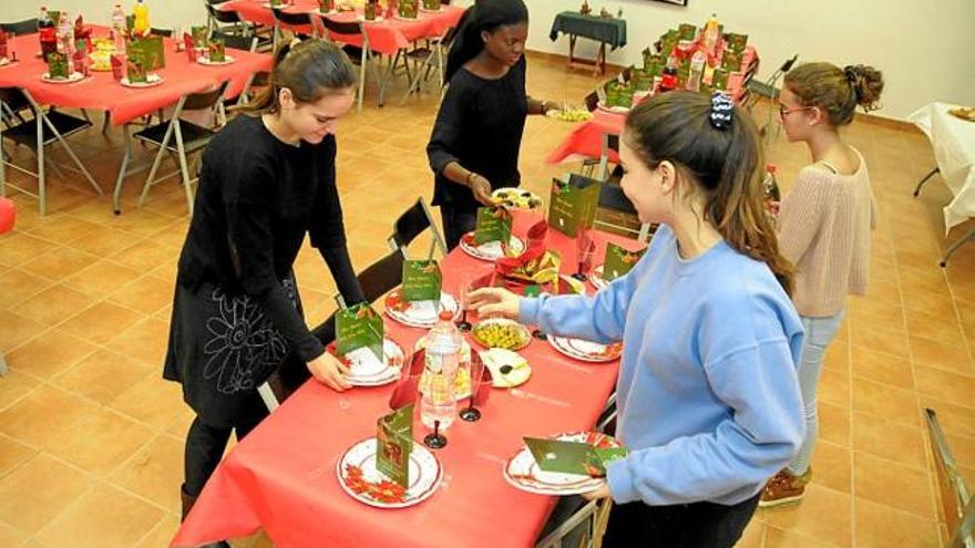 El dinar de Nadal, una de les activitats de la comunitat a Manresa