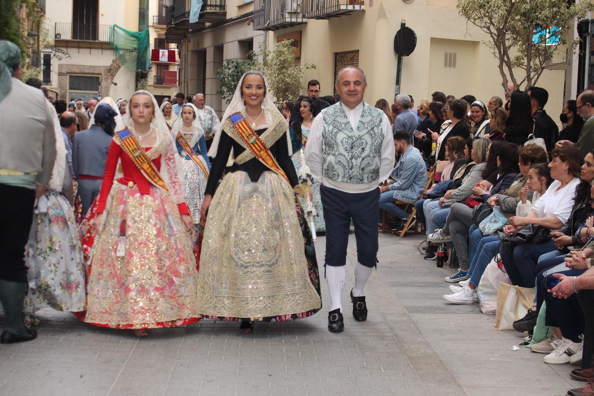 La fuerza de las Fallas en la Procesión de la Virgen (III)