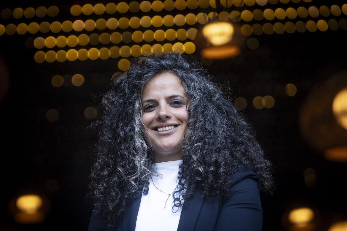 Barcelona 07/09/2025 Deportes. Entrevista Honey Thaljieh, futbolista, cofundadora de la selección femenina de futbol de Palestina y Relaciones Públicas de la FIFA. Gallery Hotel. AUTOR: MANU MITRU