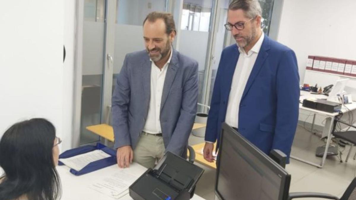 Cassá y Maldonado registran una moción en la Diputación de Málaga, en septiembre de 2019, cuando ambos eran diputados provinciales de Ciudadanos.