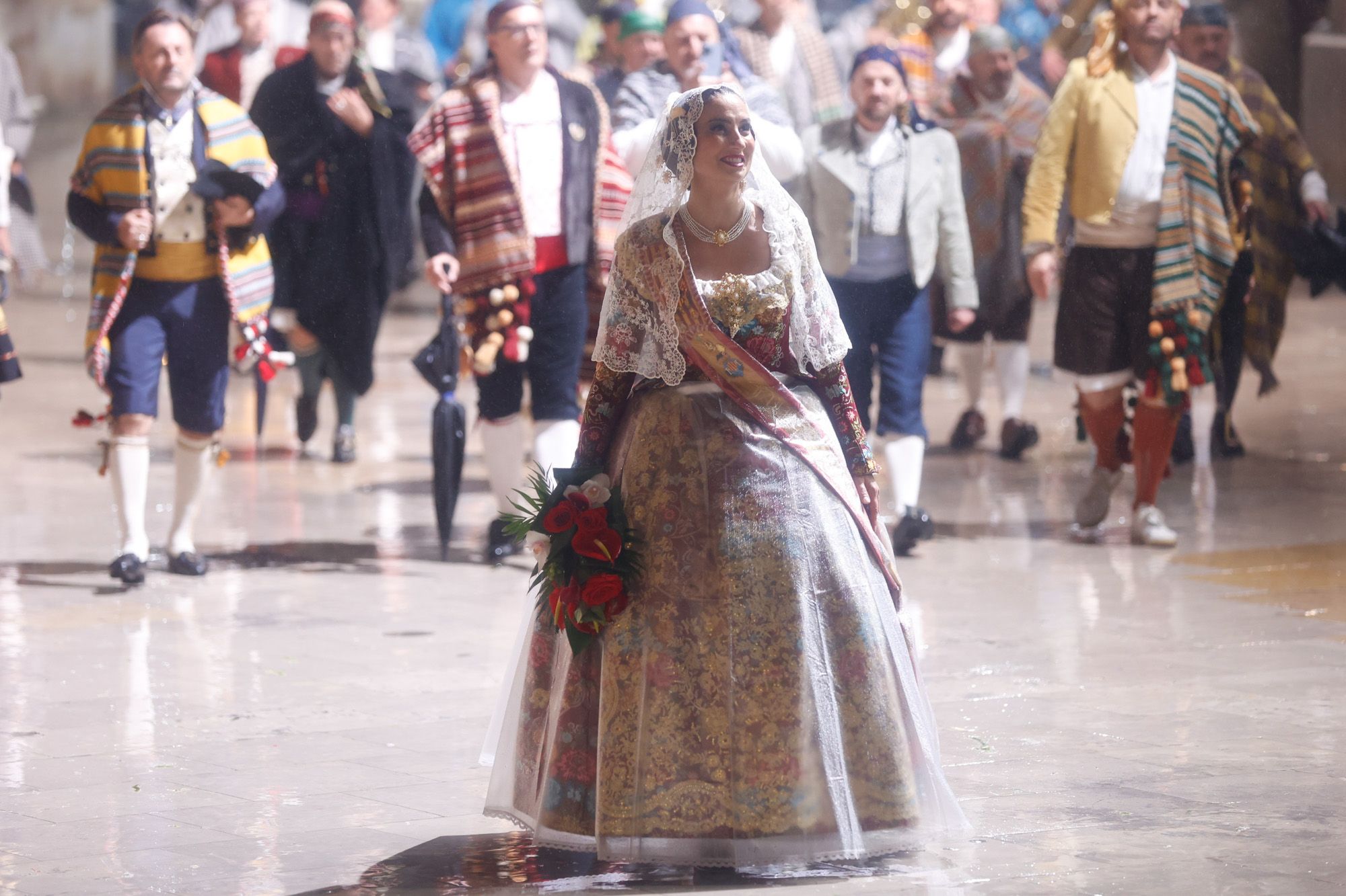 Falleras Mayores en la Ofrenda 2025. Día 18 (2/3)