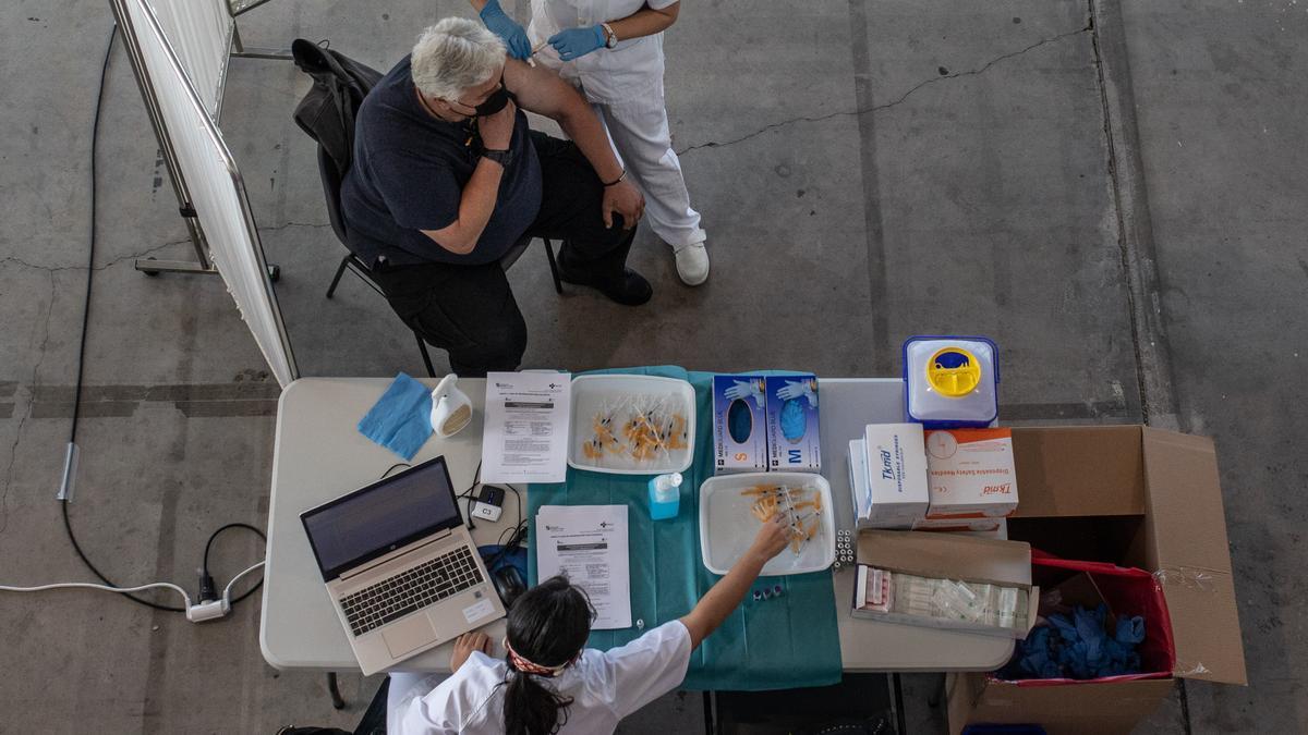 Vacunación contra el coronavirus en Ifeza