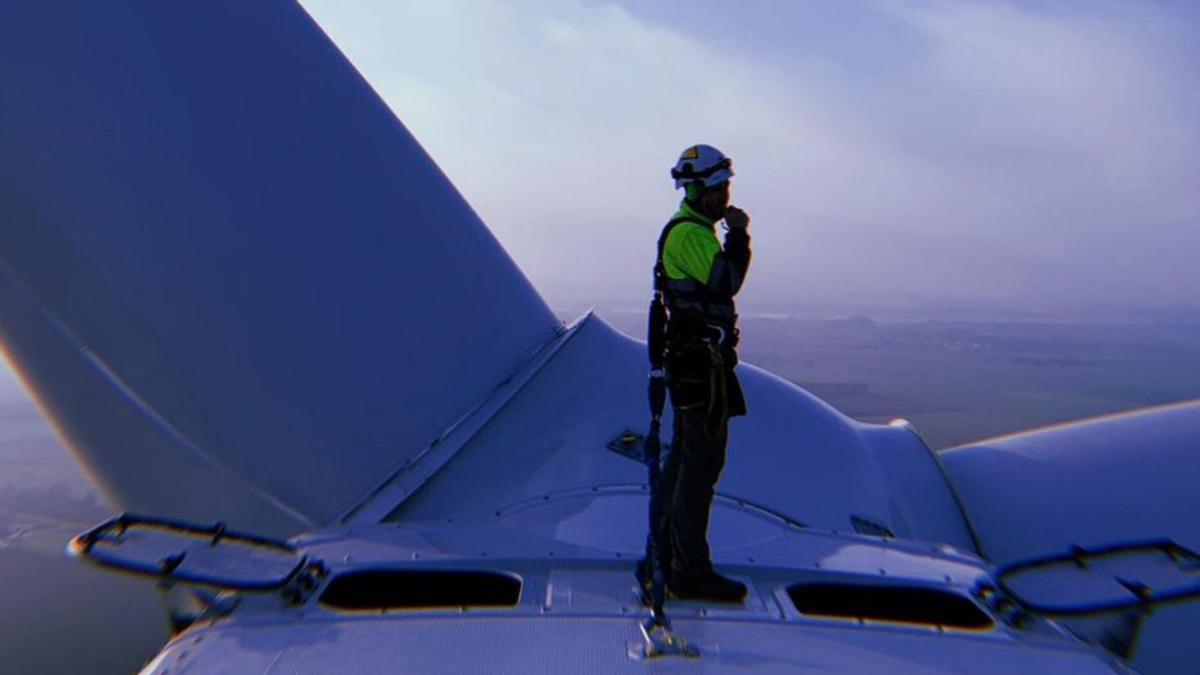 Un tècnic de molins de vent.