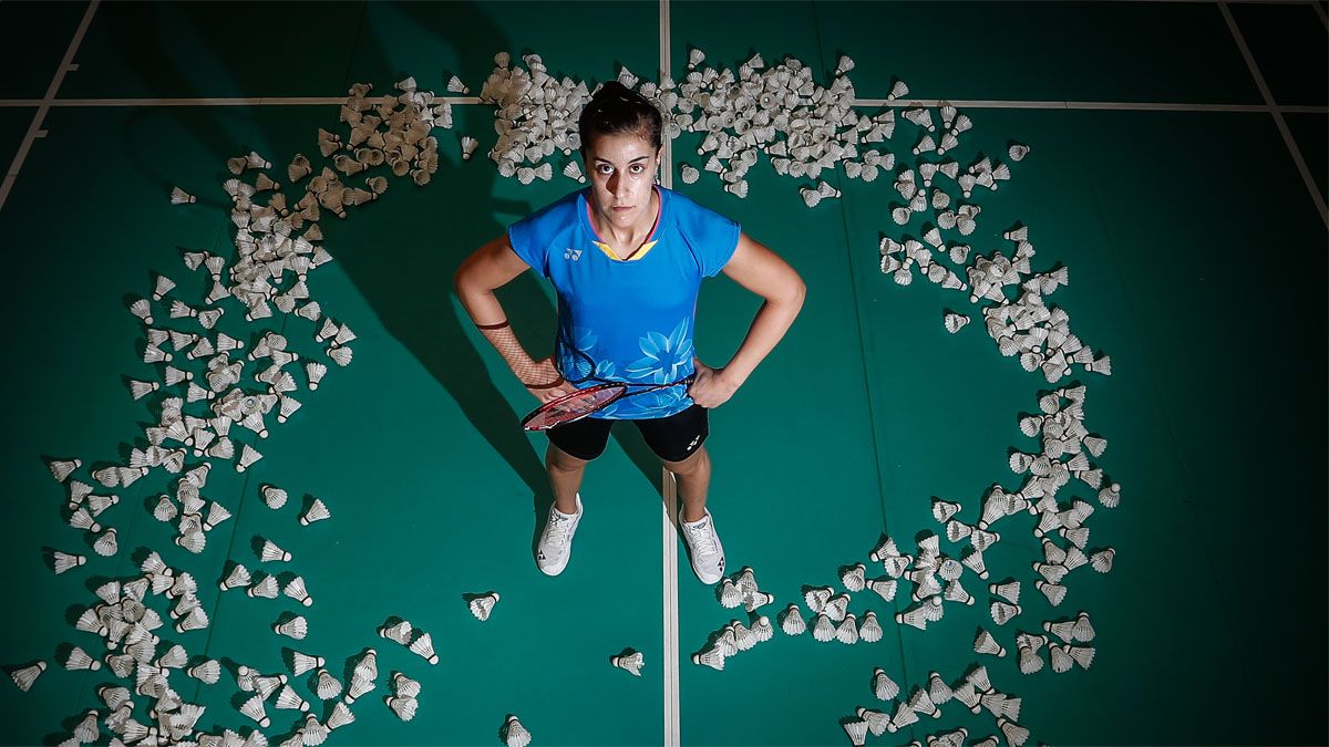 Carolina Marín unos días antes de lesionarse posando para SPORT