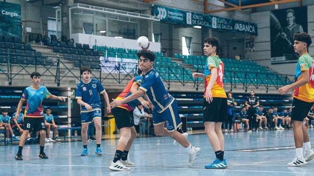 Una acción del duelo entre Disalmo Cangas y Josefinas Mérida.