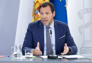 Puente tacha de "sinvergüenzas" a Mañueco y a su consejero de Medio Ambiente por estar "de farra" durante los incendios de Castilla y León