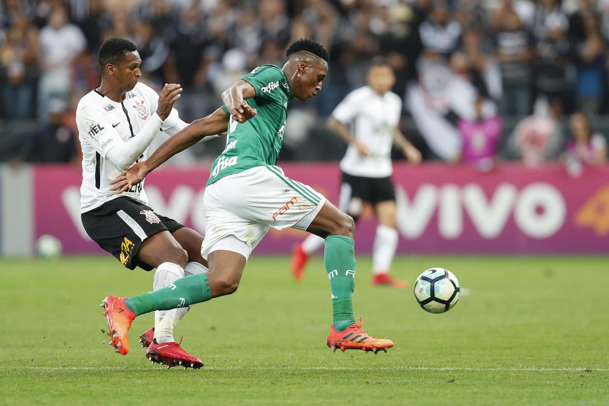 Party between Palmeiras y Corinthians en 2017