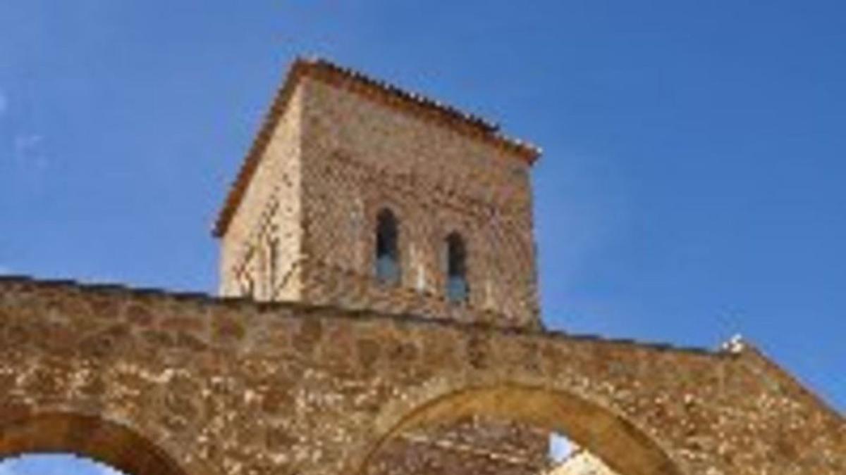 Arcos de la iglesia de San Nicolás. | Junta