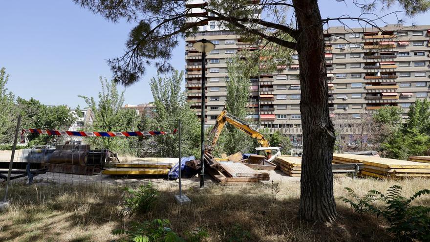 Vecinos y comercios ante las obras del Camino de las Torres en Zaragoza: &quot;Vaya lío que han armado. Hay para tiempo&quot;