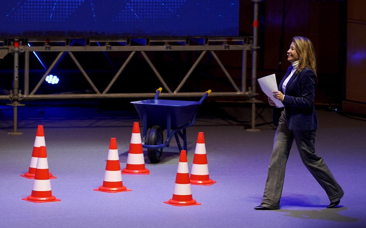 Más de 1.300 empresarios advierten al Gobierno que la falta del Corredor Mediterráneo lastra la economía de toda España.